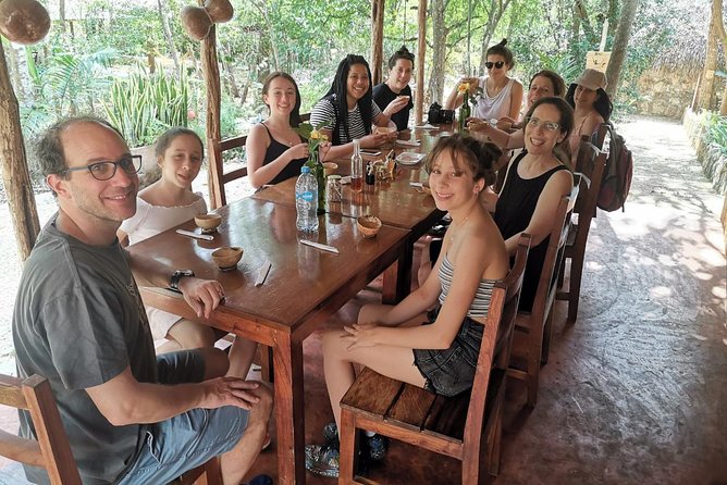 Valladolid Mayan Bees Tour with Lunch or breakfast and Honey Tasting - Honey tasting, from sweet spoonfuls to hive products