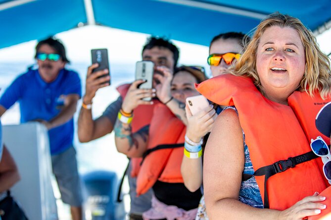 Whale Watching in Cabo San Lucas: Sightseeing Cruise and Shopping - Two hours searching the Sea of Cortez