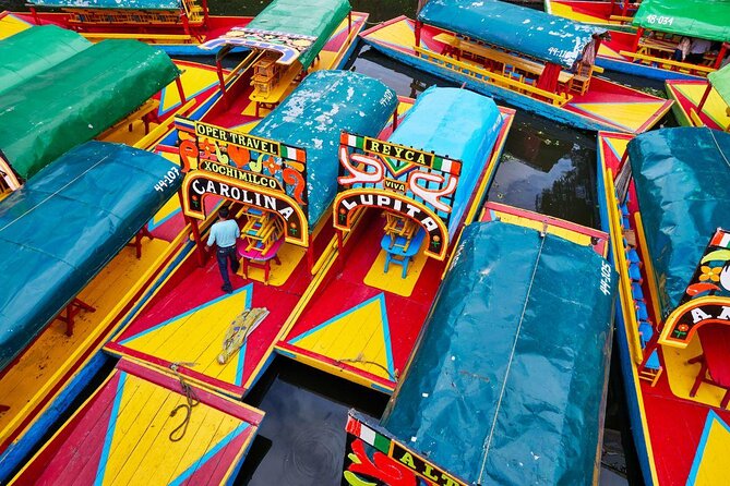 Xochimilco Barco Fiesta Tentacion 18+ with Open Bar and Tacos - Xochimilco turns into a floating fiesta