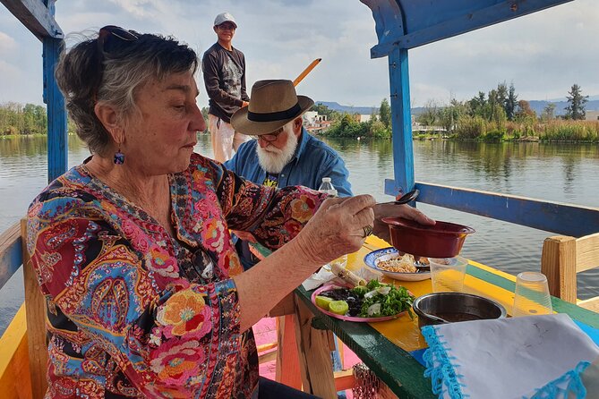 Xochimilco Barco Fiesta Tentacion 18+ with Open Bar and Tacos - Getting to San Jerónimo, Xochimilco