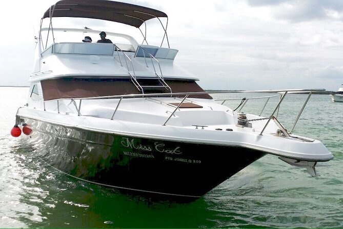 Yacht 48ft Rental in Cancun for up to 15 people - Timing, weather, and practical details