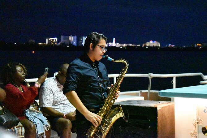 Your Romantic Dinner in Cancun, includes national open bar and live music - The boat, seating, and rainy-weather concerns