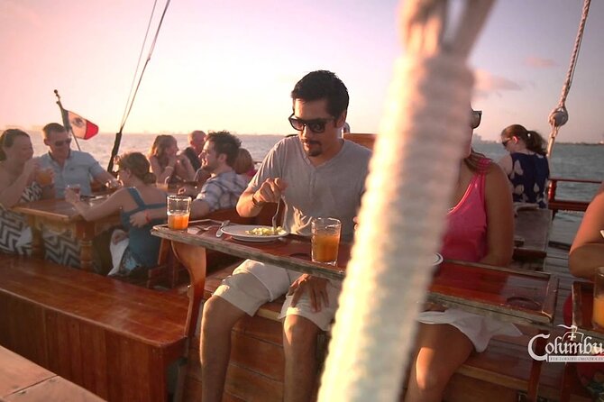 Your Romantic Dinner in Cancun, includes national open bar and live music - Is the $95 price worth it?